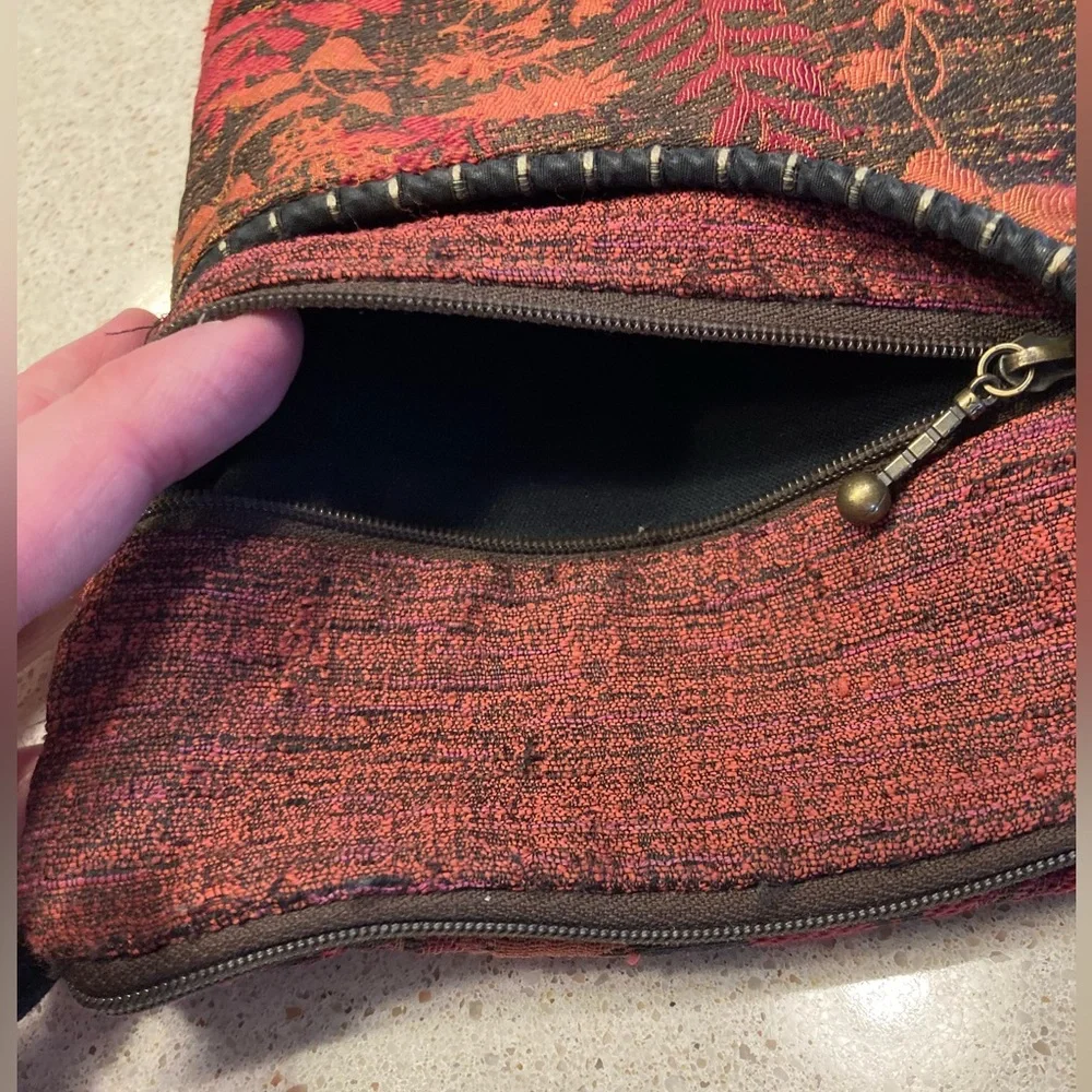 Red and Orange Crossbody Bag with Floral Pattern - Picture 11 of 13